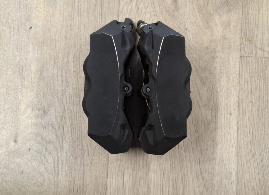 Bremssattel Bremszangen vorne BMW R 1200 RT LC