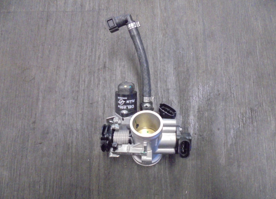 Gasklephuis Husqvarna Svartpilen 125