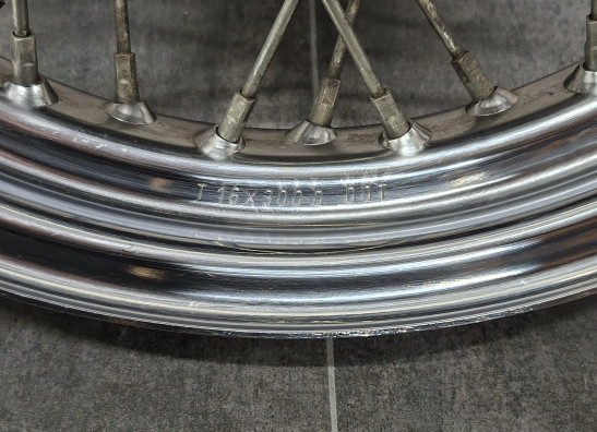 Voorvelg Harley Davidson FLSTN Deluxe