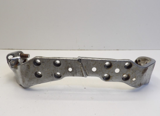 Fussrastentrager Suzuki VS 1400 Intruder