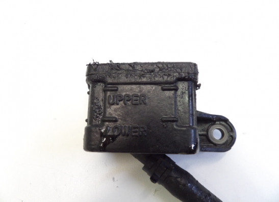 Rempomp achter Honda VTR 1000 F