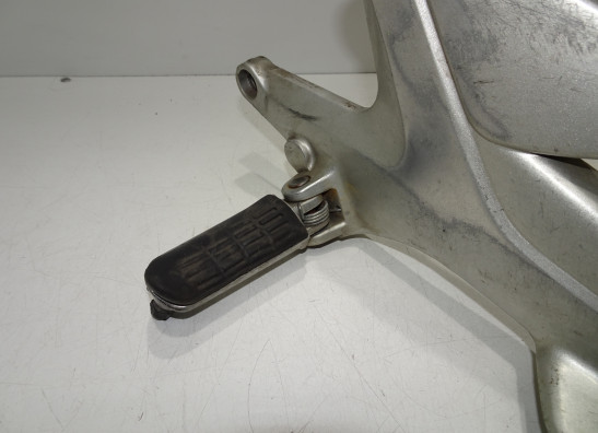Fussrastetrager vorne links Honda CBF 500