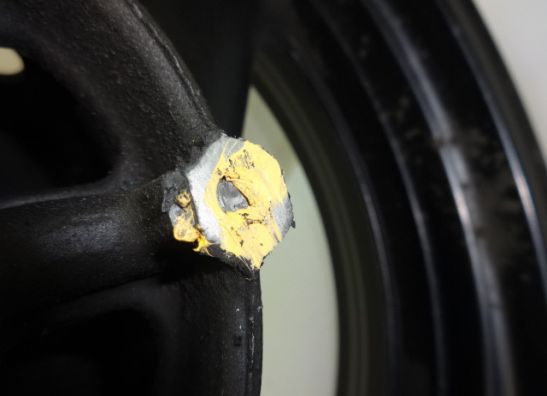 Rear wheel Yamaha FAZER 600