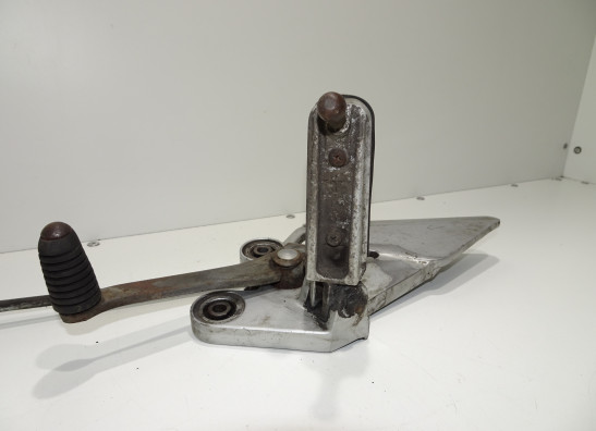 Main step holder left Yamaha FZ6