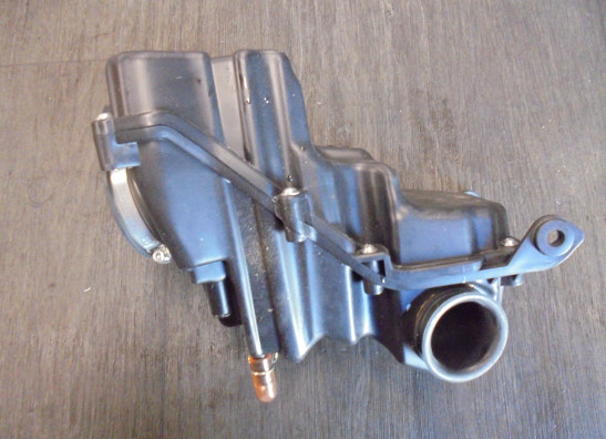 Air cleaner case Triumph Trident 660