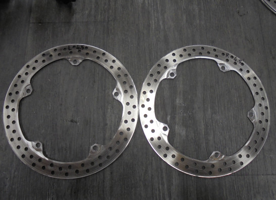 Remschijven set Triumph Trident 660