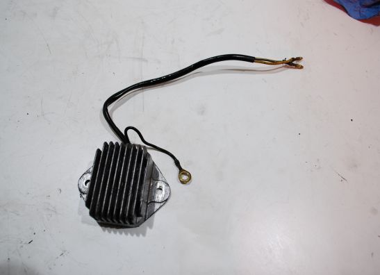 Regler Gleichrichter Suzuki GS 1000