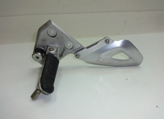 Fussrastetrager vorne links Triumph Tiger 1050