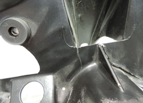 Upper cowl Stay Triumph 595 T Daytona