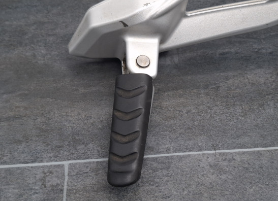 Main step holder right BMW F 900 XR