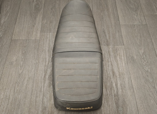 Zadel Kawasaki Z 550 GT