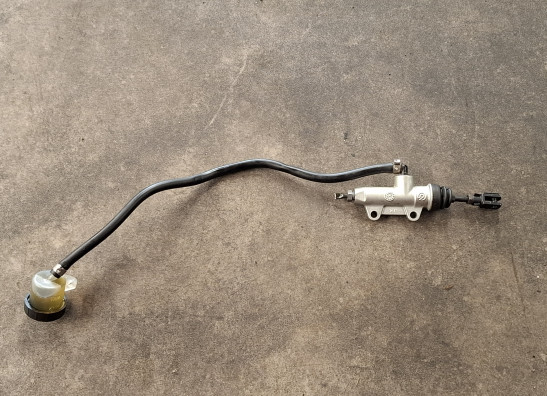 Rempomp achter BMW F 800 GS