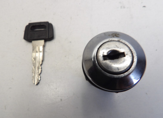 Rugsteun sissybar Suzuki VS 1400 Intruder