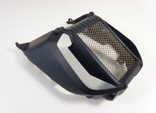 Cowl under Ducati monster 696