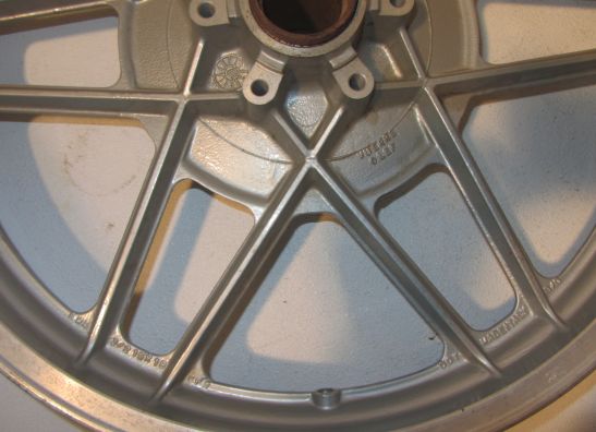 Achterwiel compleet Moto Guzzi Le Mans I