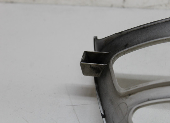 Cowl V shape under Kawasaki ZXR 750