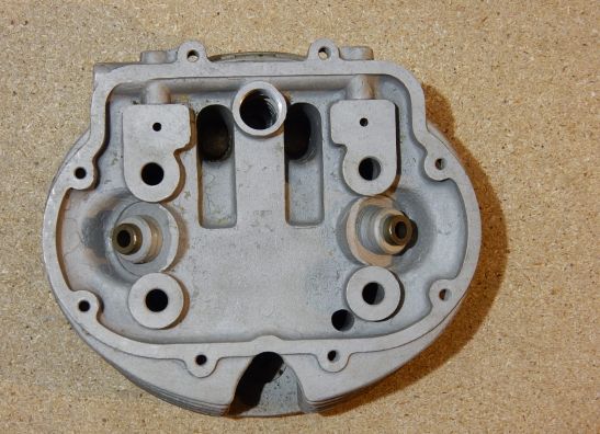 Cilinderkop Moto Guzzi V7 700