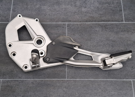 Fussrastetrager vorne links BMW F 900 XR