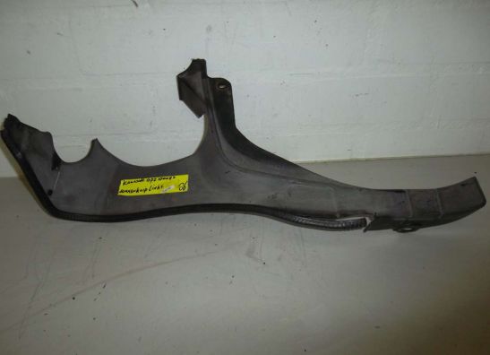 Cowl upper connector left Kawasaki GPZ 1000