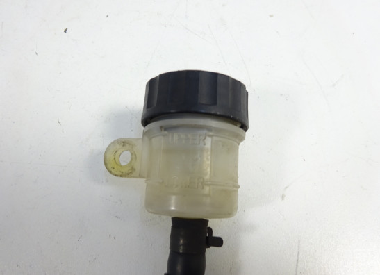 Rempomp achter Yamaha XTX 660