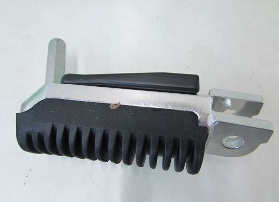 Fussraste rechts Suzuki GSX R 1300 Hayabusa