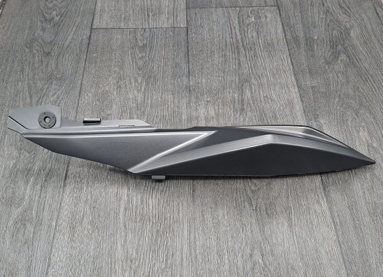Cowl left rear Suzuki GSX S 750