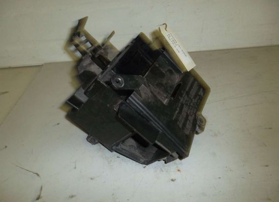 Batterie befestigung Honda CBR 600 F