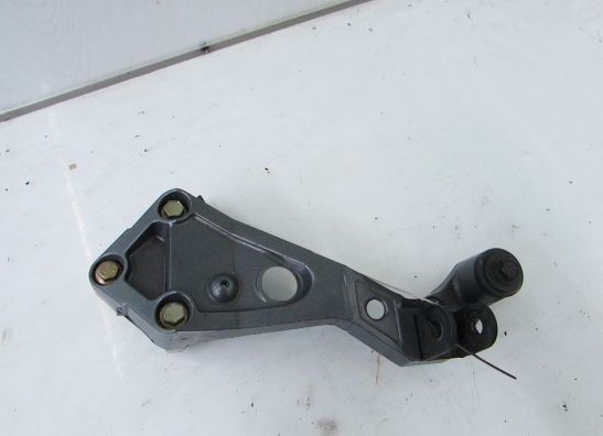 Soziusfussraste links Triumph Sprint 900