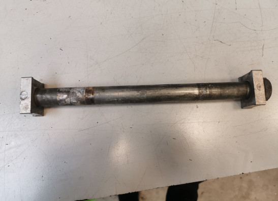 Rear axle Aprilia RSV 1000