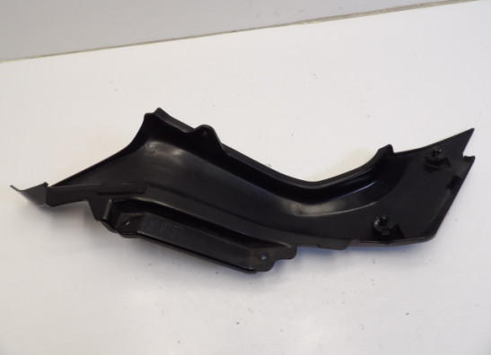 Cowl right small Suzuki M 1800 Intruder