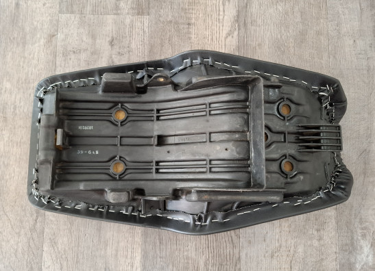 Zadel Honda CBR 600 F