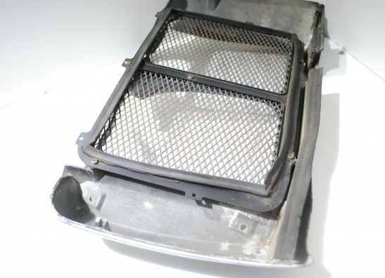 Cowl V shape under BMW K 100