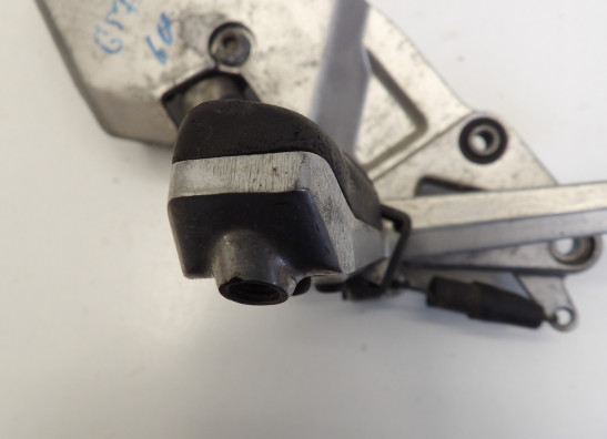 Fussrastetrager vorne rechts Suzuki RF 600