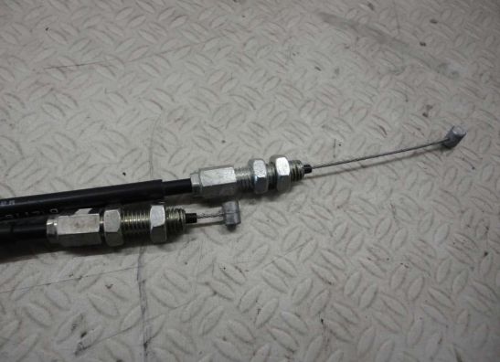 Gaskabel Suzuki GSR 600