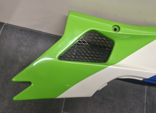 Rechter achterkant Kawasaki ZXR 400