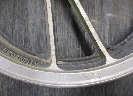 Felge vorne Suzuki GSX 550 EF