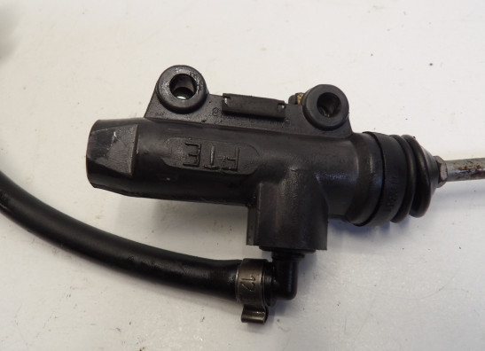 Rempomp achter BMW R 1100 RT