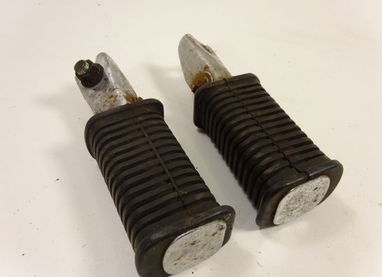 Duo footrest set Suzuki GS 450