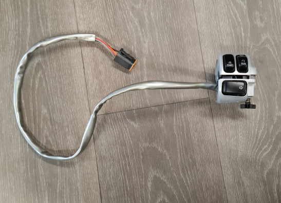 Stuurschakelaar rechts Harley Davidson VROD VRSC