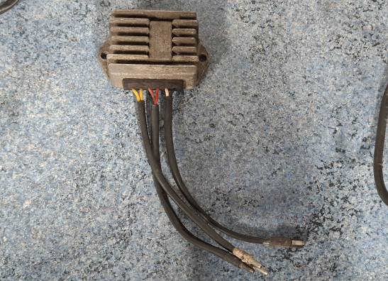 Spanningsregelaar Ducati 748