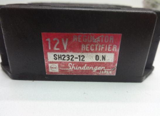Regler Gleichrichter Honda CB 400