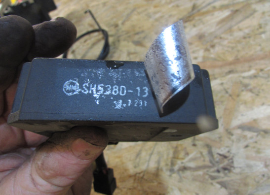 Regler Gleichrichter Honda VF 750 C Magna