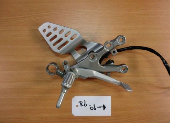 Main step holder right Yamaha YZF R6