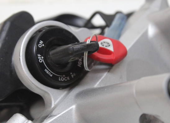 Slotenset Yamaha FZ6