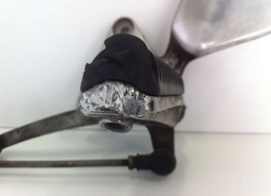 Main step holder left Yamaha FAZER 600