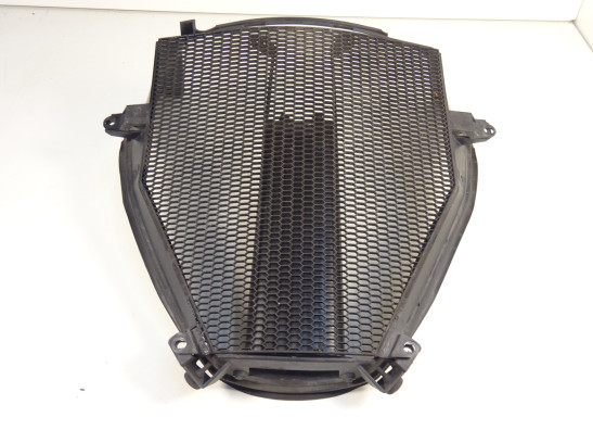 Cowl V shape under BMW K 1200 S 