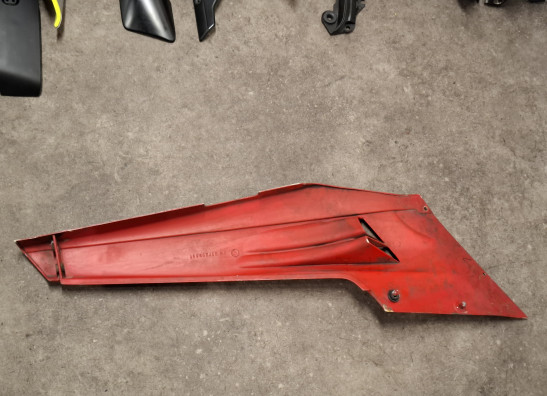 Rechter achterkant Ducati Paso