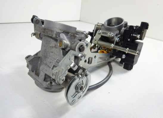 Gasklephuis Suzuki SFV 650 Gladius