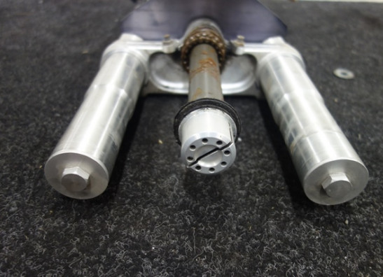 Vorderradachse Ducati monster 600