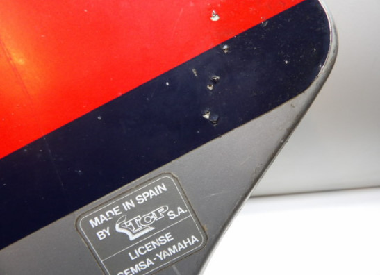 Linker onderkuip Yamaha FZ 750